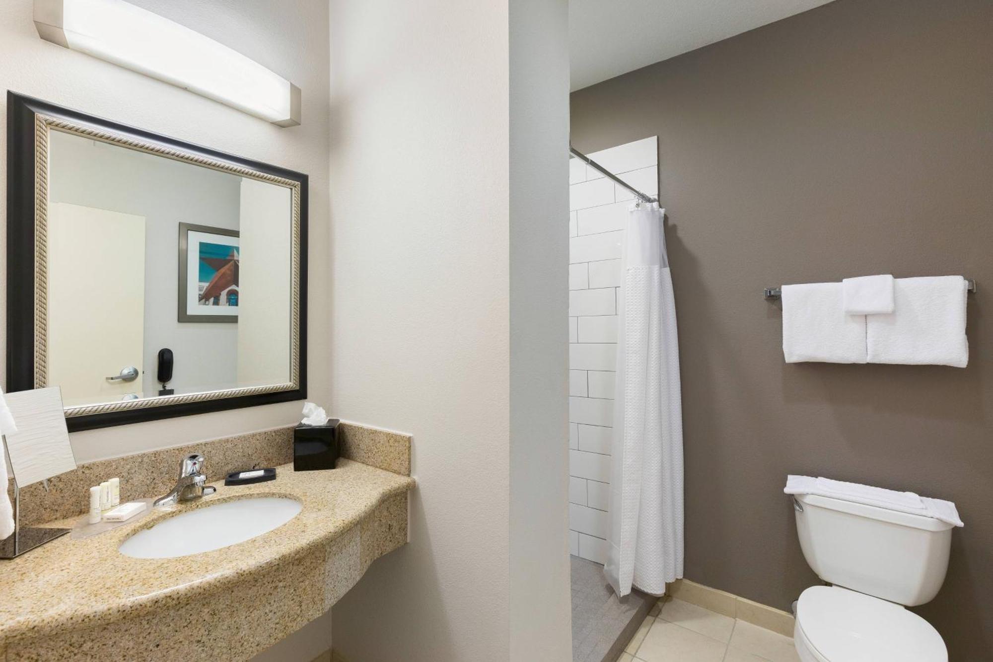 Отель Courtyard By Marriott San Antonio North Stone Oak At Legacy Экстерьер фото