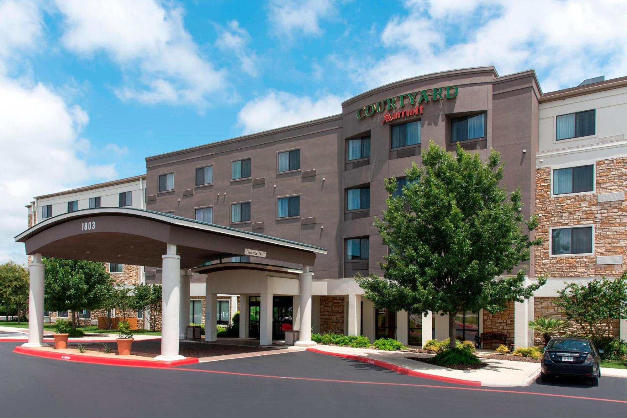Отель Courtyard By Marriott San Antonio North Stone Oak At Legacy Экстерьер фото